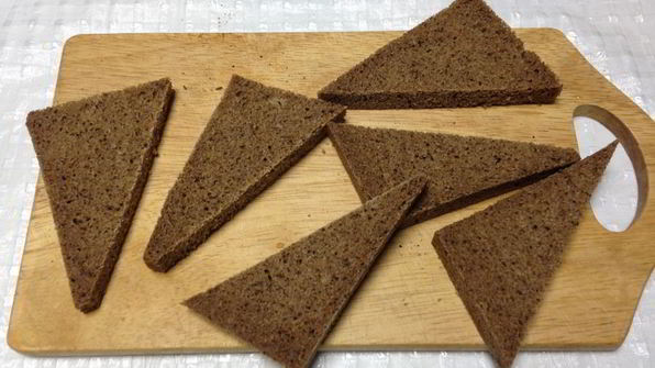 бутерброды со свеклой и селедкой