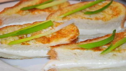 Горячие бутерброды с моцареллой