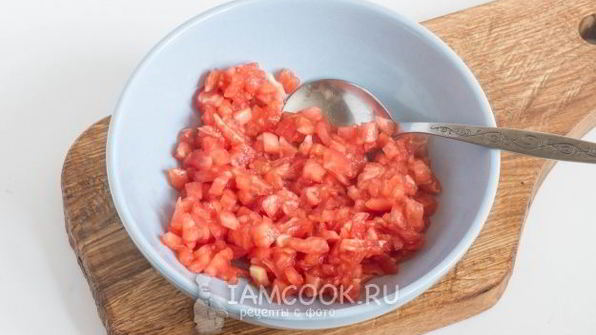 горячие бутерброды с вялеными помидорами и кабачком