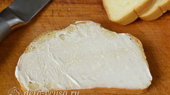 горячие бутерброды со шпротами