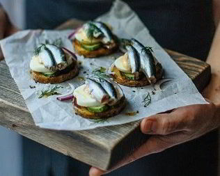 Клевые бутерброды на печеном картофеле