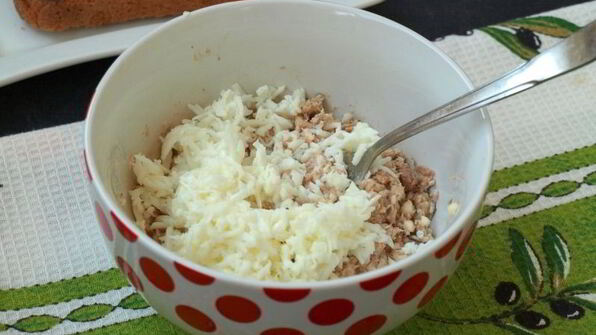 новогодний бутерброд петушок