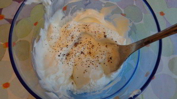 открытые бутерброды с творогом и сушеными томатами