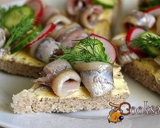 Праздничные бутерброды с килькой Балтийская весна