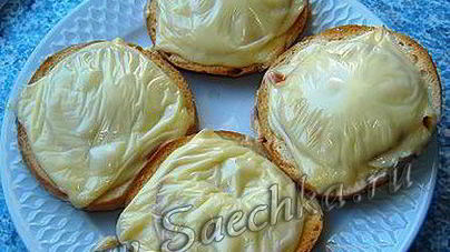 Самые простые горячие бутерброды с сыром