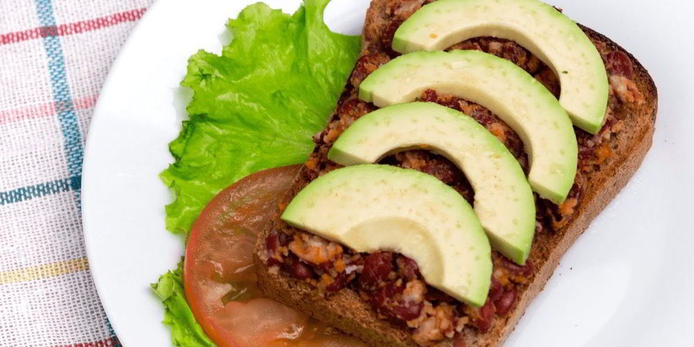 Рецепт сытный бутерброд с авокадо