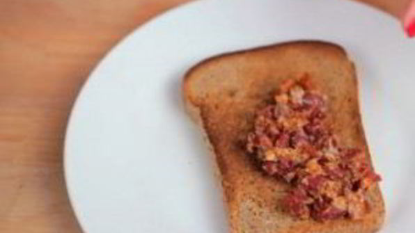 сытный бутерброд с авокадо