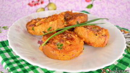 Томатные бутерброды с колбасой и сыром