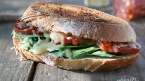 улетные бутерброды с колбасой и сыром