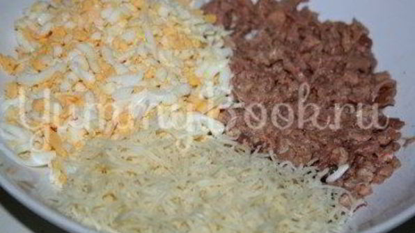 закусочные бутерброды с печенью трески