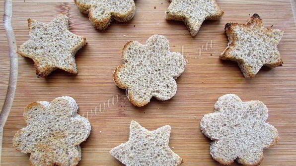 закусочные бутерброды с сельдью, яйцом и свеклой