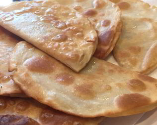 Чебуреки с мясом