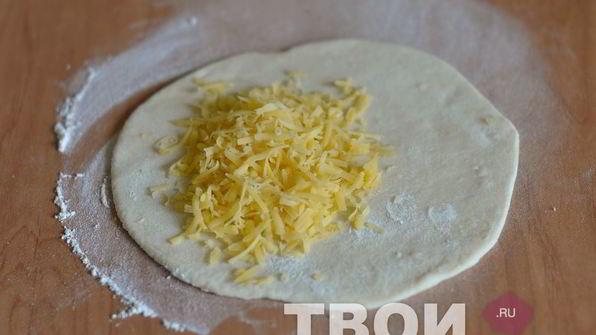 чебуреки с сыром