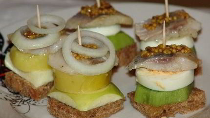 Канапе с селедкой