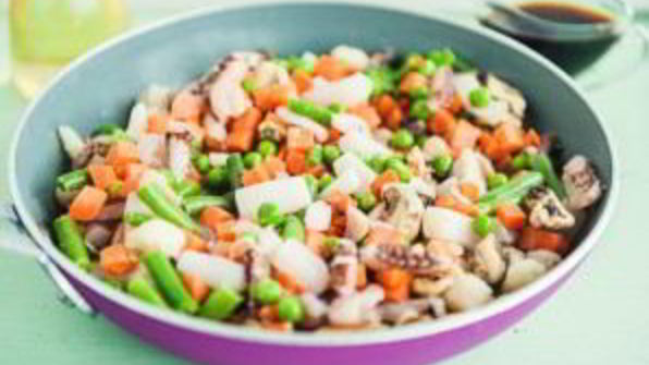 морской коктейль с овощами