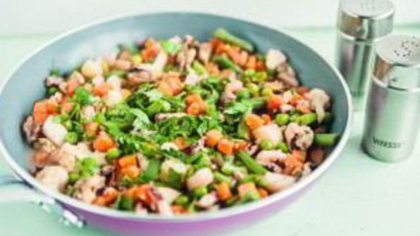 морской коктейль с овощами