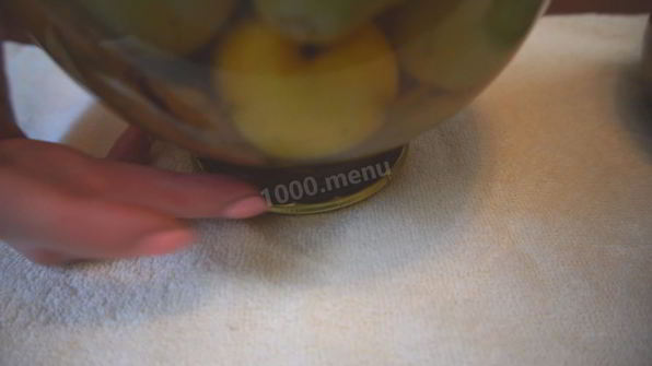 очень вкусные маринованные зеленые помидоры с ранеткой