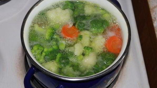 итальянская фриттата — рыбный омлет с овощами