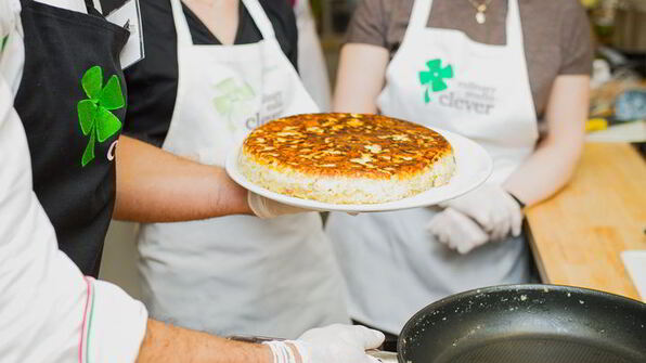 картофельно-луковый омлет