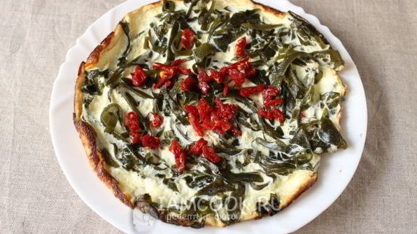 омлет камуфляж с морской капустой