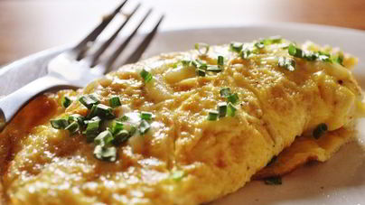 Омлет на молоке на сковороде