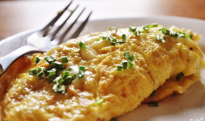 Омлет на молоке на сковороде