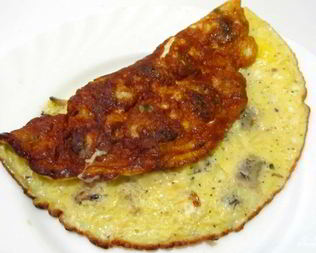Омлет с грибами и сыром