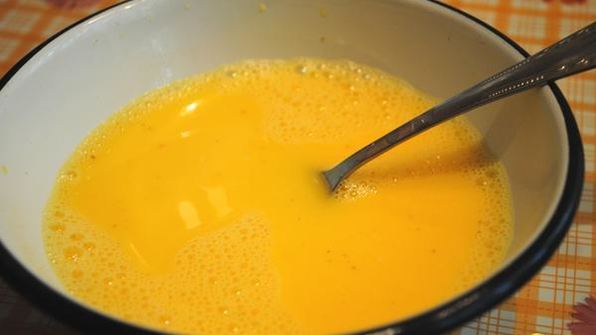 омлет с кабачками и чесноком