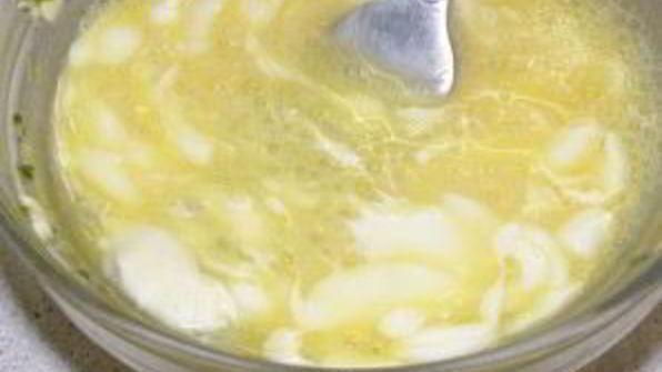 омлет с сосиской и сыром