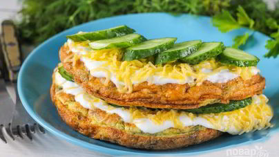 Омлет с сыром и огурцами