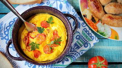 Омлет в кружке в микроволновке