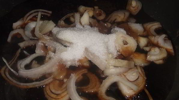 оякодон — японский омлет с рисом и курицей