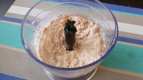 паштет из фасоли с кинзой и паприкой