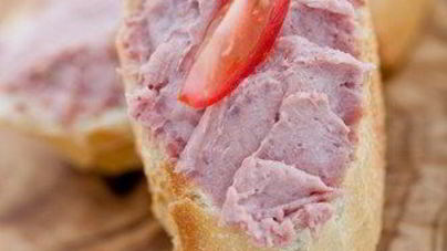 Паштет из куриной печени с чесноком и тимьяном