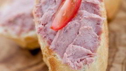 Паштет из куриной печени с чесноком и тимьяном