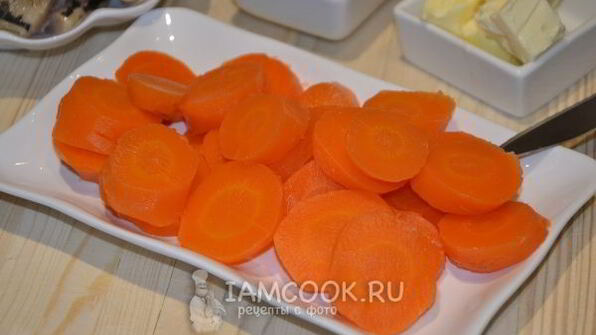 паштет из сельди с морковью и плавленным сыром