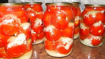 Помидоры с чесноком