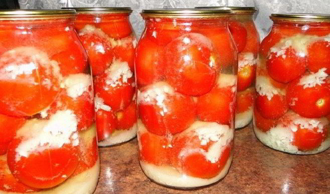 Помидоры с чесноком