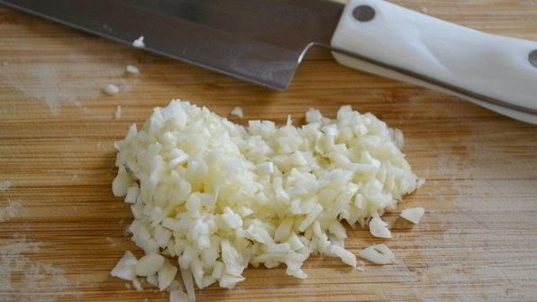 помидоры с чесноком