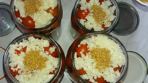 помидоры с чесноком