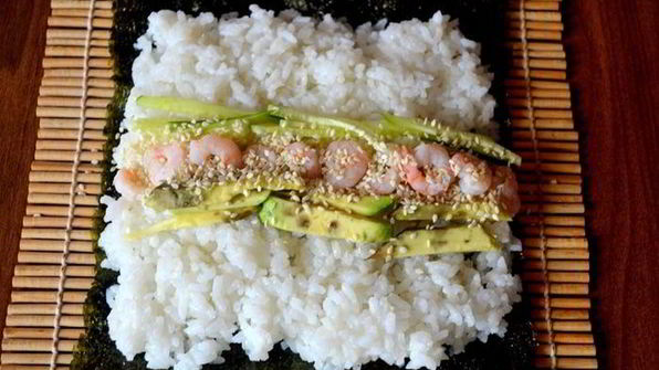 роллы с креветкой