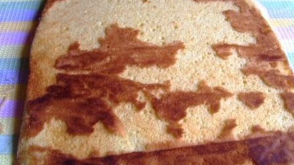 бисквитный рулет с яблоками