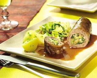 Говяжьи рулеты с савойской капустой