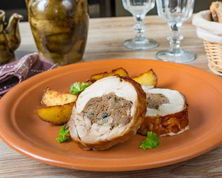 Куриный рулет с говяжьим фаршем