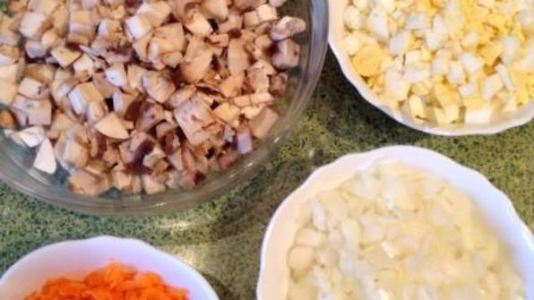 куриный рулет с грибами