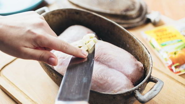 куриный рулет в бутылке