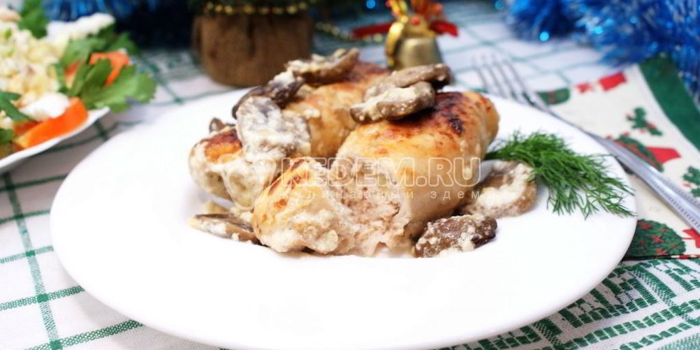 Рецепт куриные рулетики с грибами и сыром