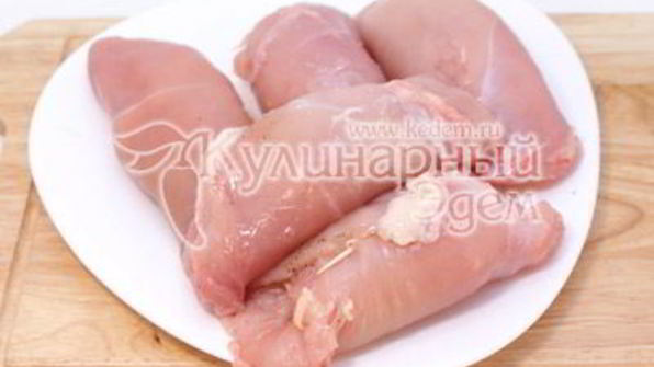 куриные рулетики с грибами и сыром