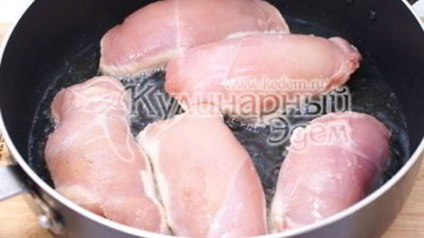 куриные рулетики с грибами и сыром