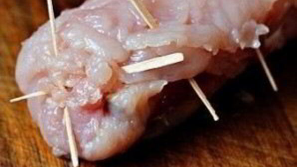 куриные рулетики с ветчиной и сыром